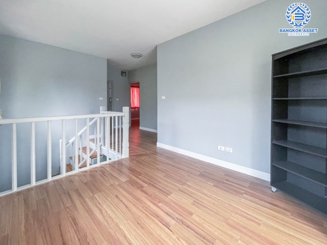 *****บ้านเดี่ยวมือสองย่านนนทบุรี ม.ชัยพฤกษ์ บางใหญ่-เซ็นทรัลเวสต์เกต เนื้อที่กว้างขวางสูงถึง 69.6 ตร.ว. ฟังก์ชัน 3 ห้องนอน 3 ห้องน้ำ 2 ที่จอดรถ บ้านพร้อมอยู่ ตกแต่งใหม่ บนทำเลศักยภาพ เพียง 10 นาทีก็ถึงรถไฟฟ้าสายสีม่วง "สถานีคลองบางไผ่" จองด่วน!